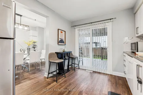 2 Brockman Cres, Ajax, ON L1T 2L3