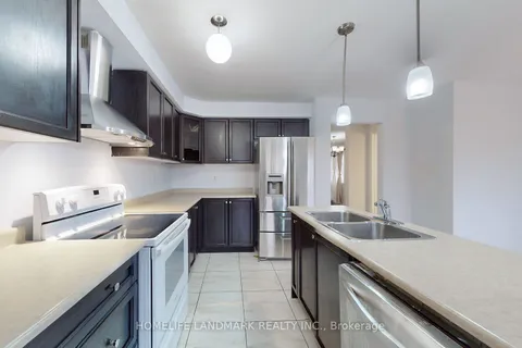 469 Rossland Rd, Ajax, ON L1Z 0K8