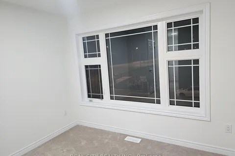 2873 Whites Rd, Pickering, ON L0H 1J0