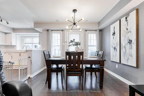 241 Lord Elgin Lane, Clarington, ON L1C 7E8