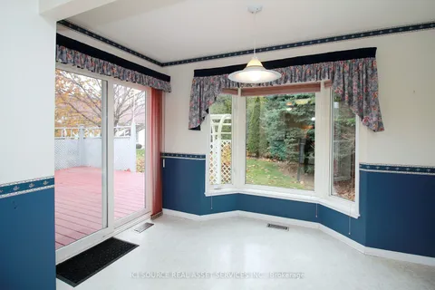 4 Algonquin Tr, Clarington, ON L1B 1A1