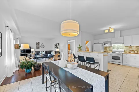 74 Elder Cres, Whitby, ON L1M 2H7