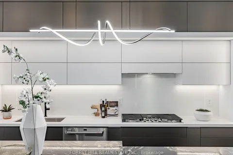 19 Devon Rd, Toronto, ON M4E 2J7