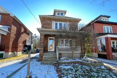 27 Buckingham Ave, Oshawa, ON L1G 2K4