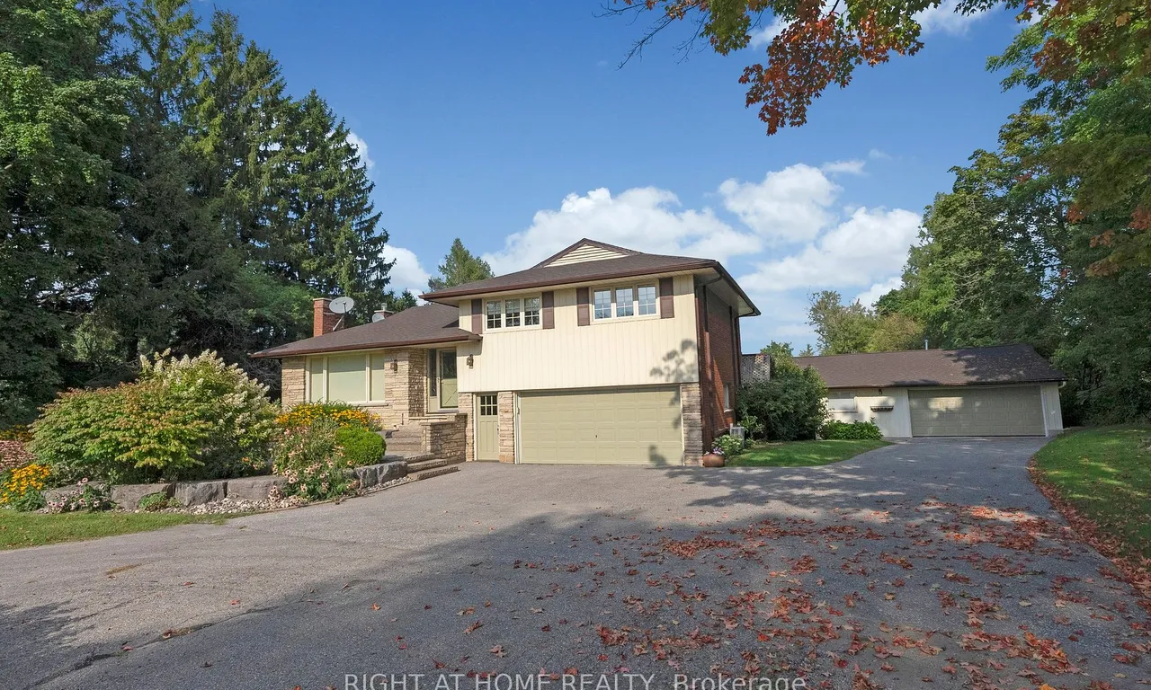 9695 Baldwin St, Whitby, ON L0B 1A0