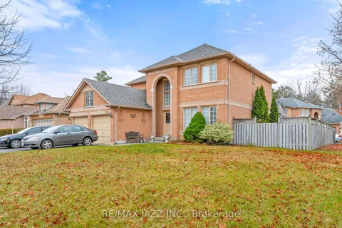 1129 Gossamer Dr, Pickering, ON L1X 2T8