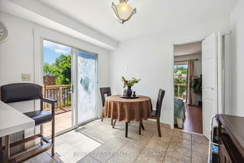 125 Overbank Dr, Oshawa, ON L1J 7Y9