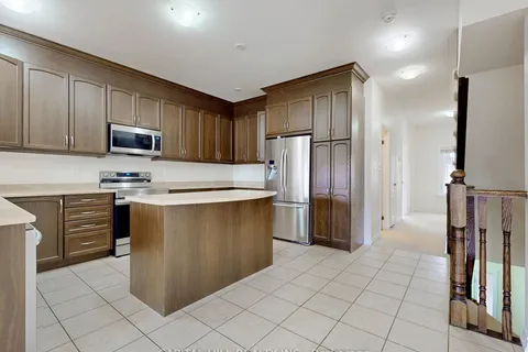 7 Pidgeon St, Toronto, ON M1L 0C7