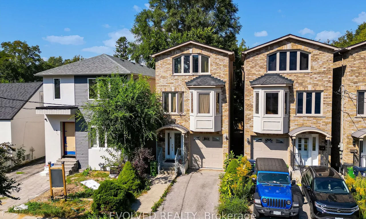 42A Torrens Ave, Toronto, ON M4K 2H8