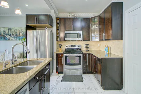 22 Down Cres, Ajax, ON L1T 4E8