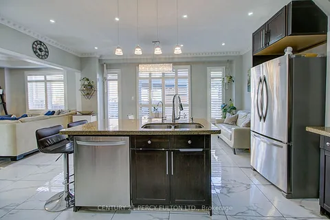 22 Down Cres, Ajax, ON L1T 4E8