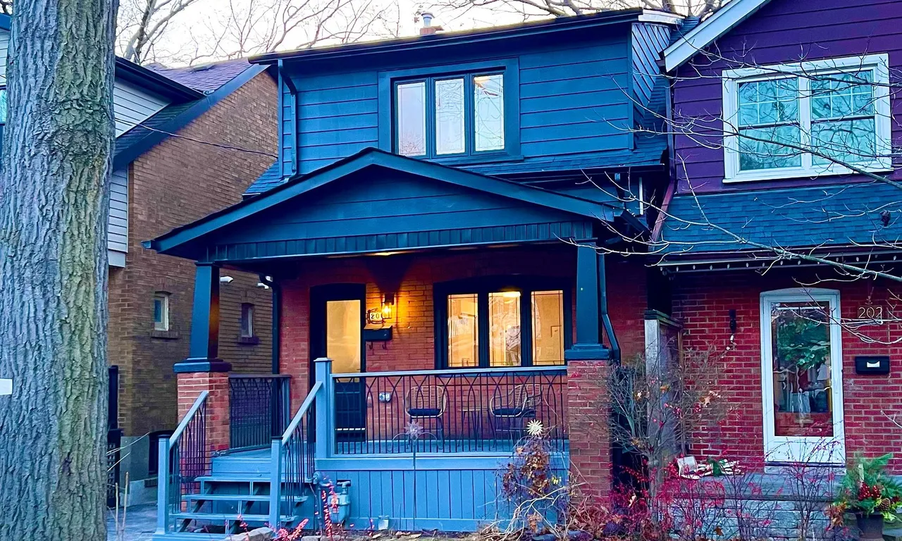 200 Bingham Ave, Toronto, ON M4E 3R5