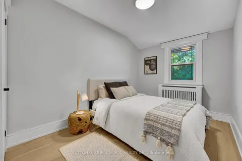 200 Bingham Ave, Toronto, ON M4E 3R5