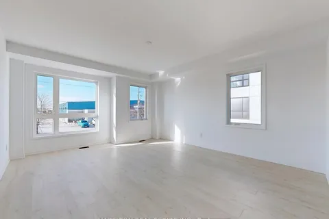 225 Monarch Ave, Ajax, ON L1S 7M3