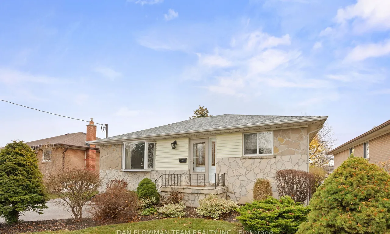 1451 Bala Dr, Oshawa, ON L1J 3T6