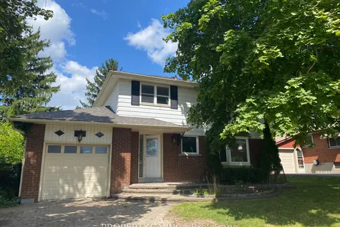 118 Crawforth St, Whitby, ON L1N 3S3