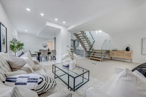 1844 Spruce Hill Rd, Pickering, ON L1V 1S4