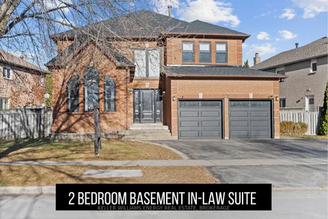 72 Willowbrook Dr, Whitby, ON L1R 2A8