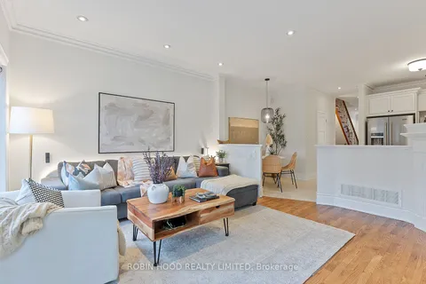 15 Gough Ave, Toronto, ON M4K 3N6