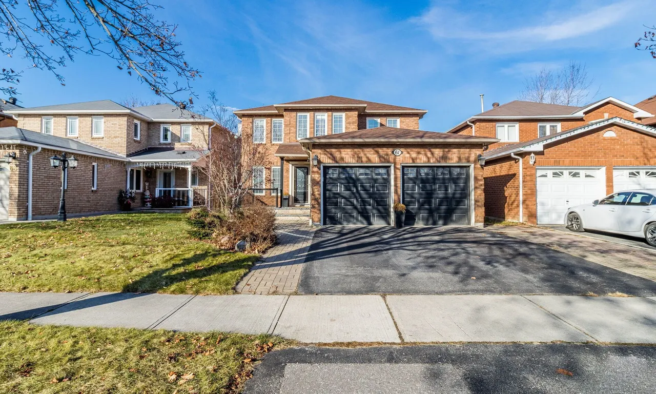 61 Keeble Cres, Ajax, ON L1T 3R7