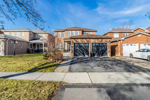 61 Keeble Cres, Ajax, ON L1T 3R7