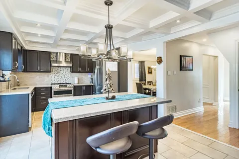 61 Keeble Cres, Ajax, ON L1T 3R7