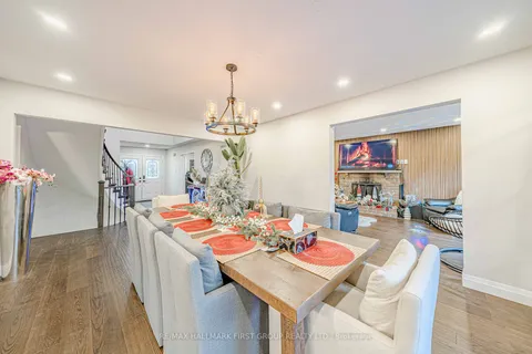 36 MILNER Cres, Ajax, ON L1S 4X4