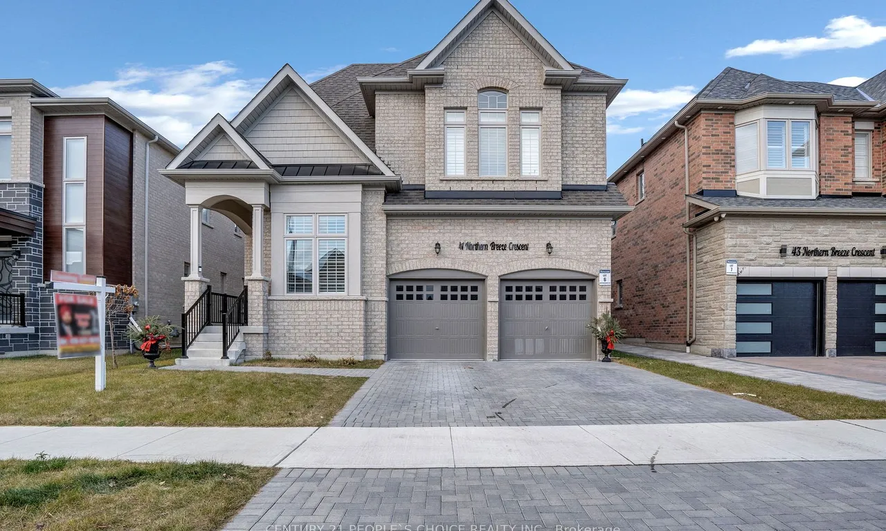 41 Northern Breeze Cres, Whitby, ON L1R 0N9