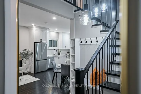 107 Cromwell Ave, Oshawa, ON L1J 4T5