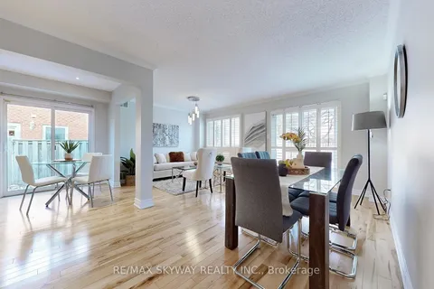 38 Winter Gardens Tr, Toronto, ON M1C 3E7