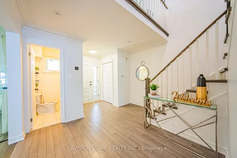 48 Kenhatch Blvd, Toronto, ON M1S 3Y1