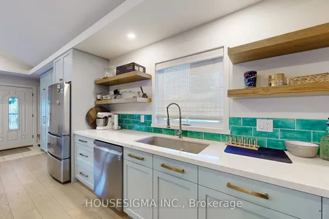 745 Marksbury Rd, Pickering, ON L1W 2T5