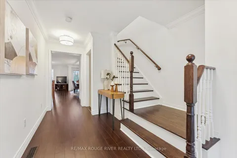 33 Summerside Ave, Whitby, ON L1R 0K1