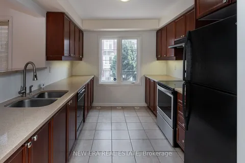 48 Ayers Cres, Toronto, ON M1L 0B8