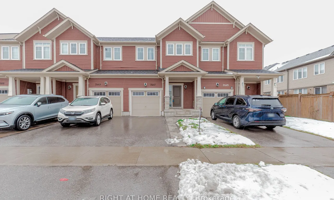 2447 Hill Rise St, Oshawa, ON L1L 0J5