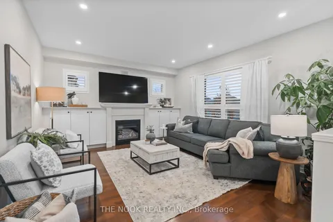 39 Colville Ave, Clarington, ON L1C 0H7