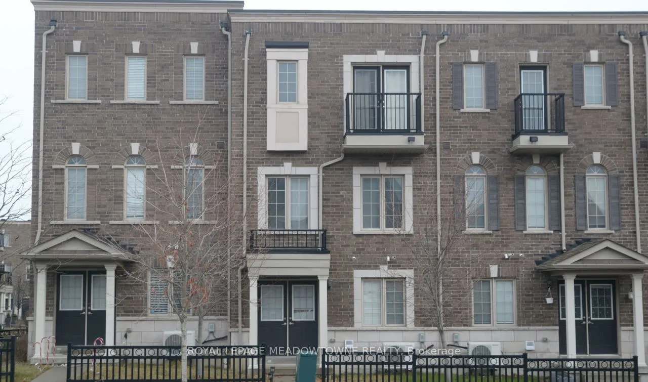 120 Ferris Sq, Clarington, ON L1E 0J2