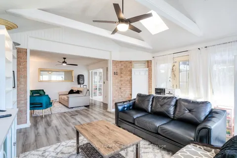47 Butterfield Cres, Whitby, ON L1R 1K5