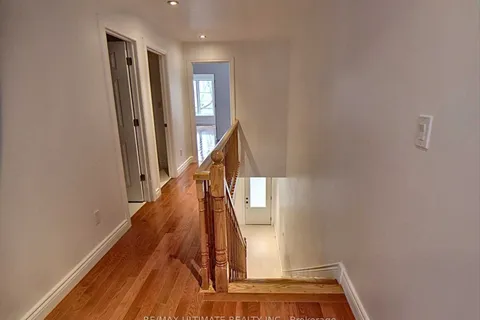 434A Midland Ave, Toronto, ON M1N 4A5