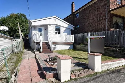 20 Butterworth Ave, Toronto, ON M1L 1H1