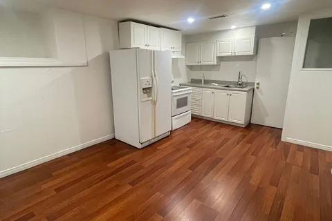20 Butterworth Ave, Toronto, ON M1L 1H1