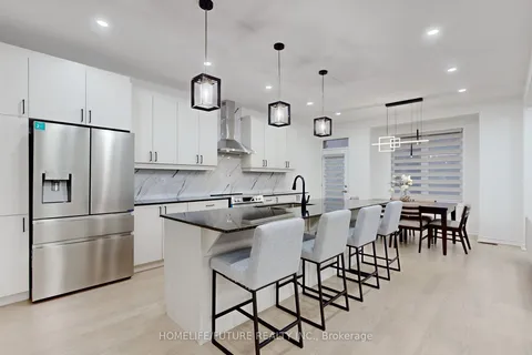 1415 Swallowtail Lane, Pickering, ON L1X 0N8