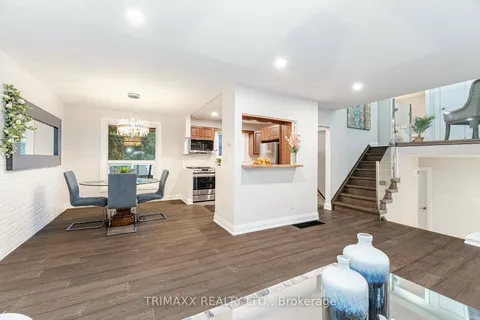 310 Admiral Rd, Oshawa, ON L1J 3A5