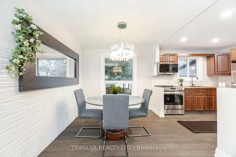 310 Admiral Rd, Oshawa, ON L1J 3A5