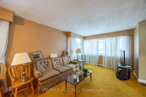 517 Kelly Ave, Oshawa, ON L1K 2B5