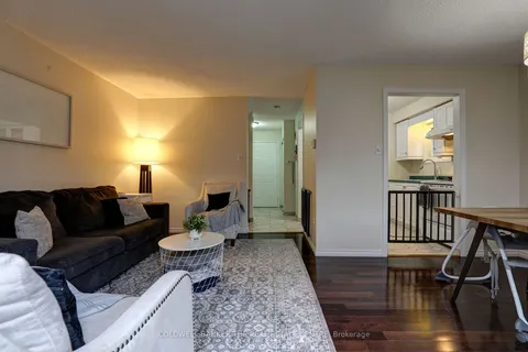 39 Carnelly Cres, Ajax, ON L1T 2H5