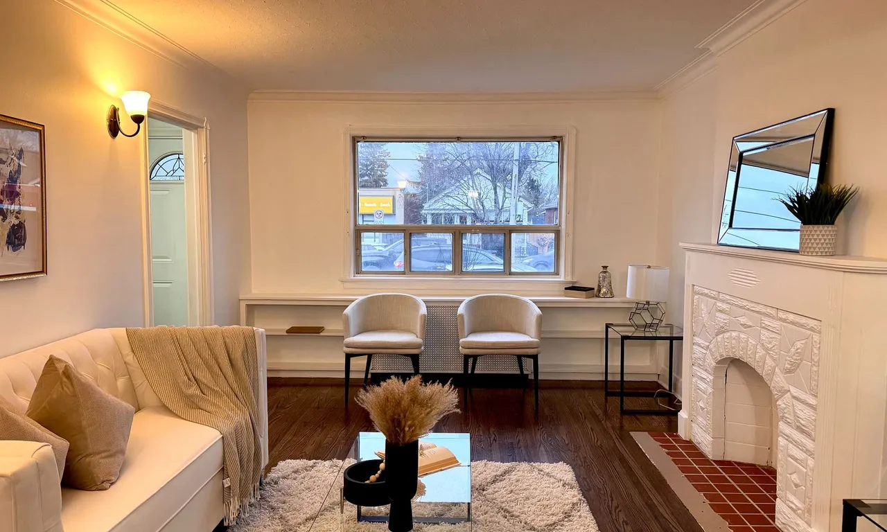 313 O'connor Dr, Toronto, ON M4J 2V1