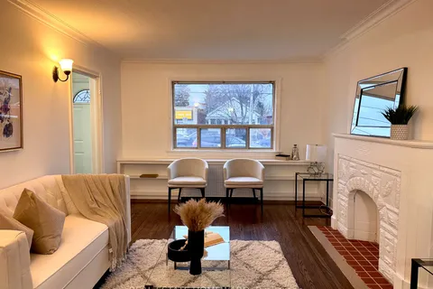 313 O'connor Dr, Toronto, ON M4J 2V1