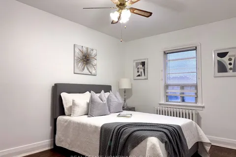 313 O'connor Dr, Toronto, ON M4J 2V1