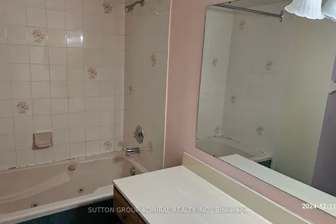 2099 Lynn Heights Dr, Pickering, ON L1X 2S1